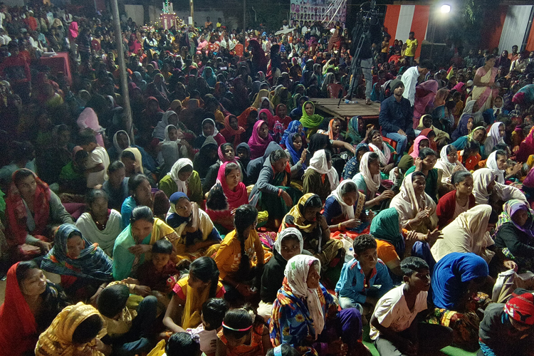 Thousands gathered at the three days prayer meeting held at Bidar, Karnataka by Grace Ministry on 26th, 27th and 28th of November, 2021 on the grounds of St Paul's Church. 